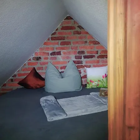 Im Harzer Vogelnest Finkennest * Бад-Гарцбург